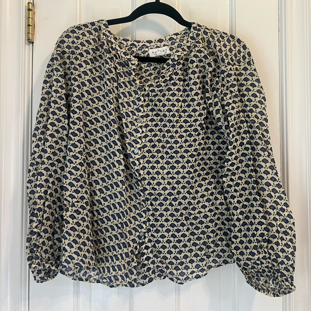 Velvet by Graham & Spencer cotton button up